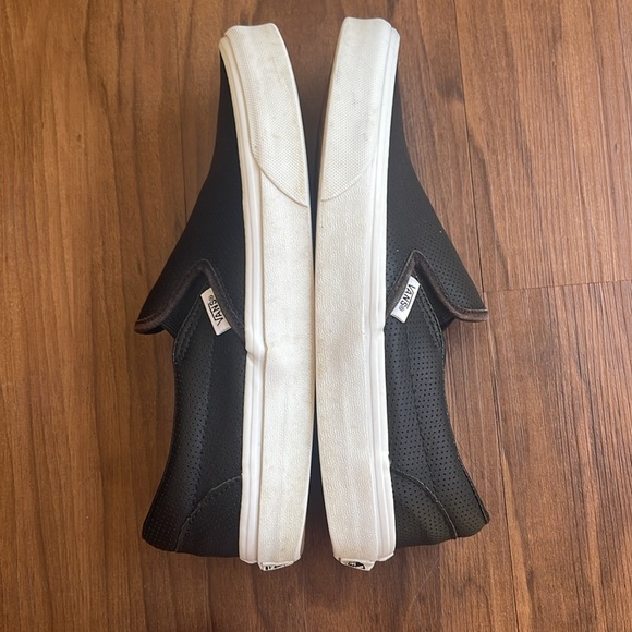 Vans Classic Slip Ons Black Perf Leather Size 7 - Picture 5 of 8